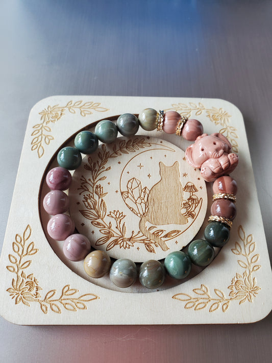 Alashan Bracelet with Alashan Carving