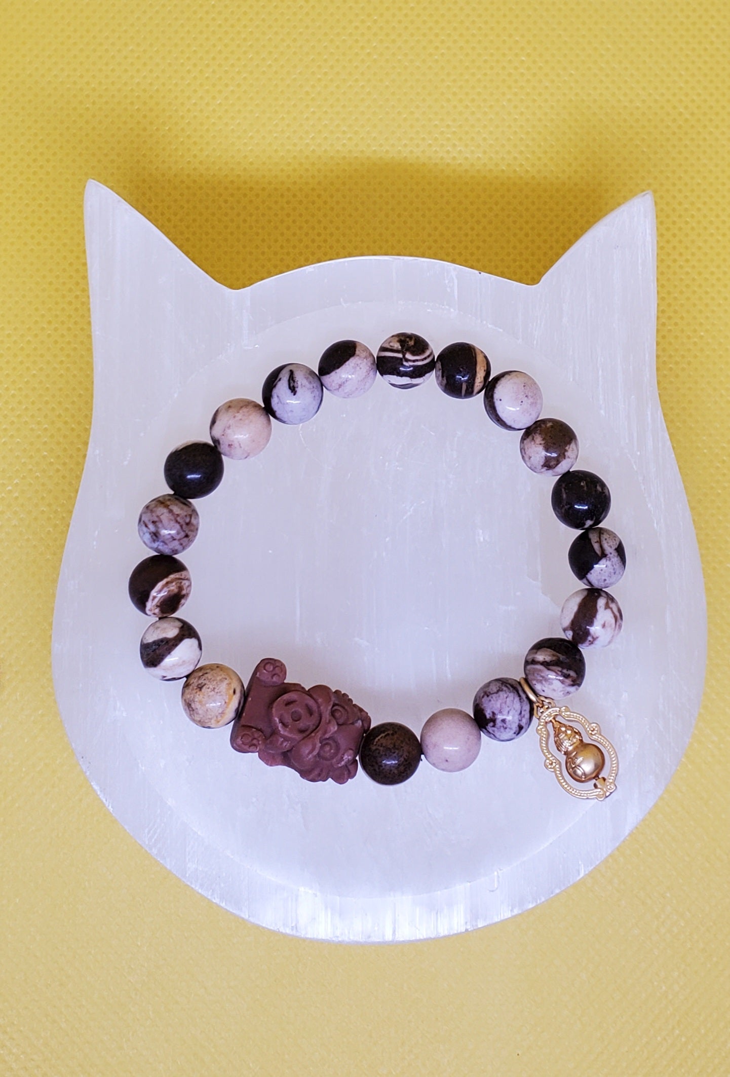 Coffee agate with spacer and charm