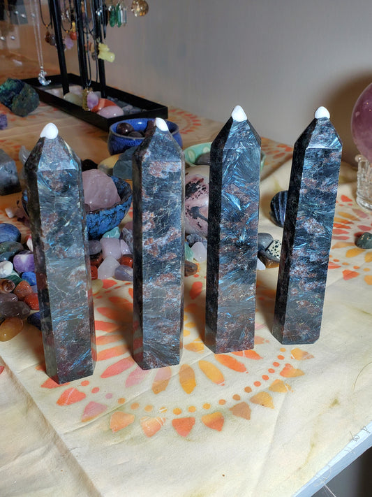 Astrophyllite towers